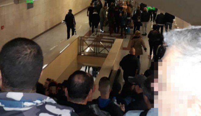 Προκλητικό “σώου” της Χρυσής Αυγής- Τάγμα εφόδου στο μετρό απειλούσε επιβάτες