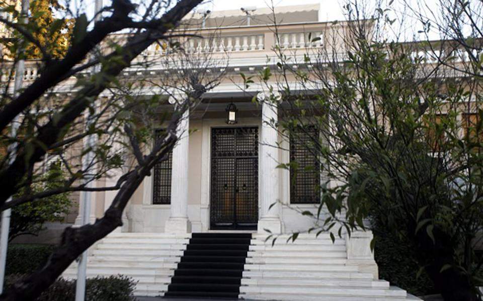 Μαξίμου: “Τα Νέα” να αλλάξουν τον τίτλο τους σε “Fake Νέα”