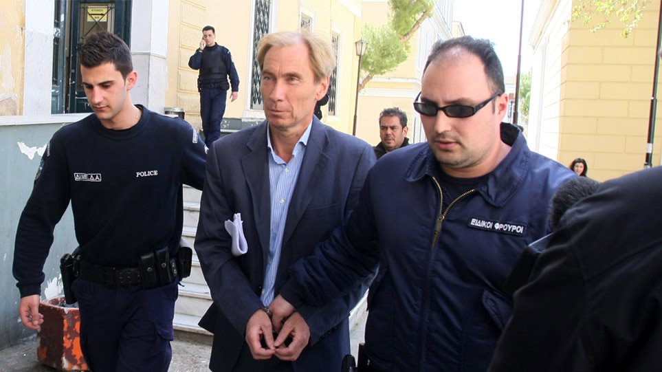 Ζαν Κλοντ Όσβαλντ: Ποιος είναι ο τραπεζίτης “κλειδί” για Siemens και εξοπλιστικά που έσπασε το “βραχιολάκι” και εξαφανίστηκε