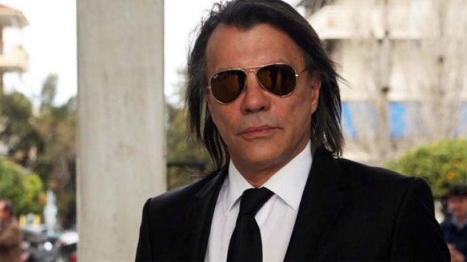 Απίστευτη καταγγελία για Ψινάκη: Έκοψε τον Μαραθώνιο για να περάσει με τη λιμουζίνα του (εικόνες)