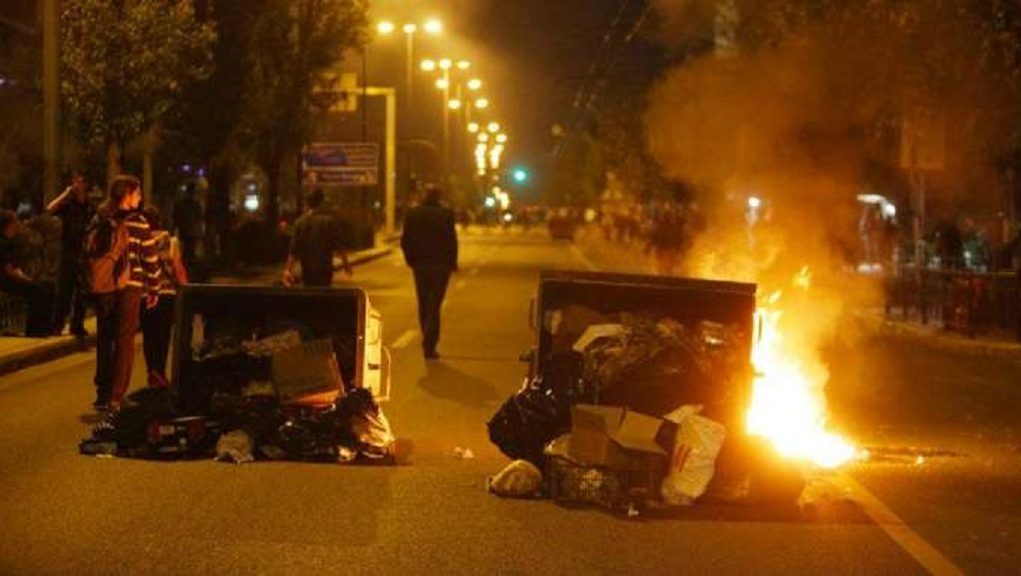 Κακουργηματικές ποινικές διώξεις κατά 6 από τους 19 συλληφθέντες στα επεισόδια των Εξαρχείων