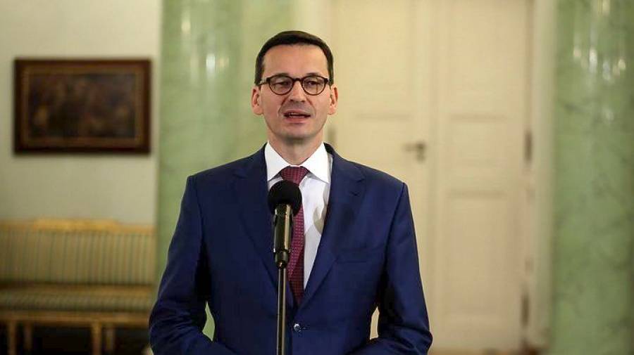 Πολωνία: Στην γραμμή της ευρωπαϊκής ακροδεξιάς, θα αποσυρθεί από το σύμφωνο του ΟΗΕ για τη μετανάστευση