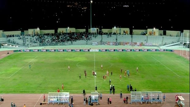 Στο 51′ διεκόπη ο αγώνας Παναχαϊκή – Ολυμπιακός, λόγω επεισοδίων και δακρυγόνων