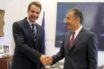 Πολιτικό “φλερτ”: Μαζί Μητσοτάκης με Θεοδωράκη στην παρουσίαση του βιβλίου του Χατζηδάκη