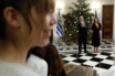 Είπαν τα κάλαντα στο Μέγαρο Μαξίμου – Η μικρούλα που έκλεψε τις καρδιές του Αλέξη Τσίπρα και της Μπέτυς Μπαζιάνα (εικόνες, vid)