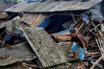 Ινδονησία: Ανεβαίνει δραματικά ο αριθμός των νεκρών από το τσουνάμι (vid)