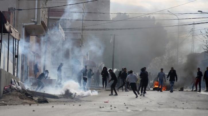 Τυνησία: Νέες συγκρούσεις, μετά από την αυτοπυρπόληση ενός φωτορεπόρτερ