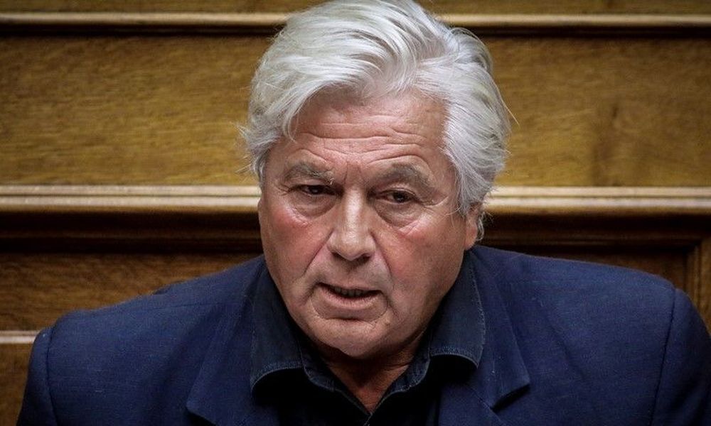 Ο Παπαχριστόπουλος προτίθεται να μεταθέσει την παραίτησή του για να μην διαλυθεί η ΚΟ των ΑΝΕΛ (ηχητικό)