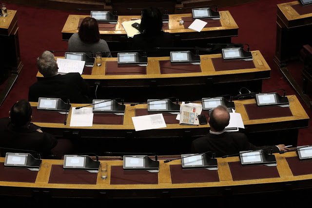 Μετά το συλλαλητήριο, η ΝΔ βάζει ξανά στο τραπέζι την πρόταση μομφής