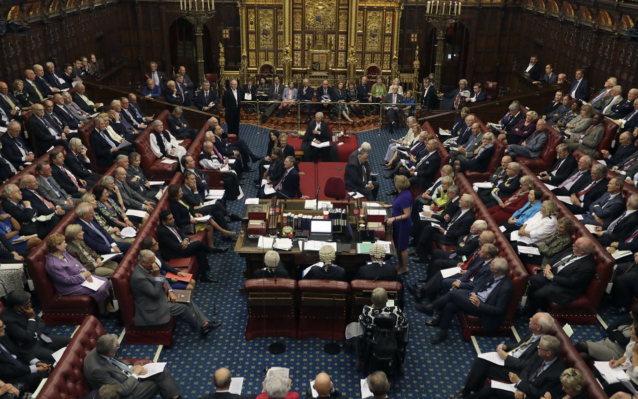 Brexit: Τελική ψηφοφορία στη Βουλή των Κοινοτήτων – Εγκρίθηκε ψήφισμα καταπέλτης για τη συμφωνία