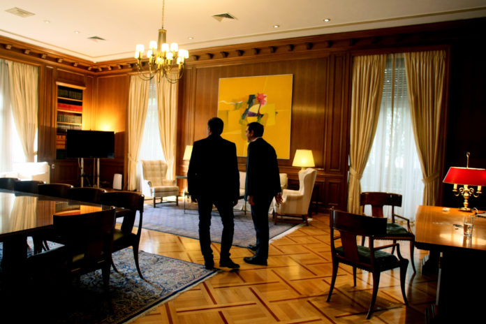 Πολιτικές συγκλίσεις με οδηγό τις Πρέσπες επιδιώκει το Μαξίμου- Επόμενο βήμα ο ανασχηματισμός