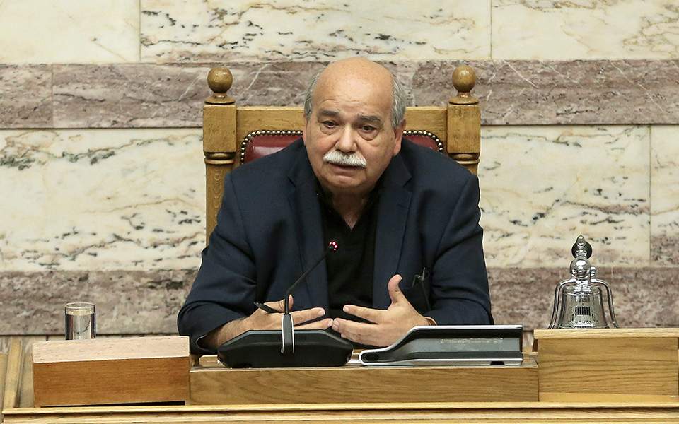 Βούτσης: Παραλήρημα Κασιδιάρη περί προδοτών – Ρητορική ακραίου διχασμού και στρατιωτικού αλυτρωτισμού (vid)