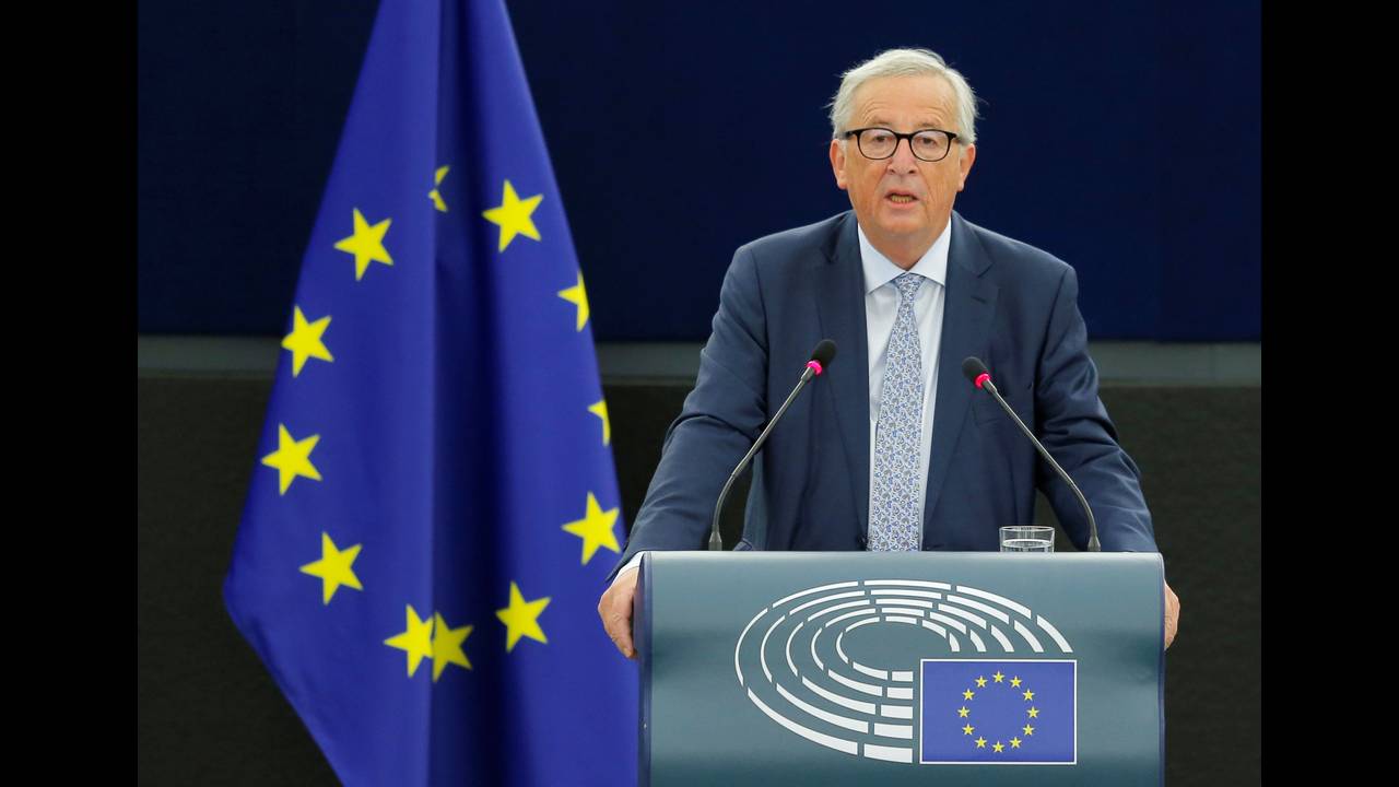 Γιούνκερ: Λυπάμαι για την έλλειψη αλληλεγγύης όταν ξέσπασε η ελληνική κρίση