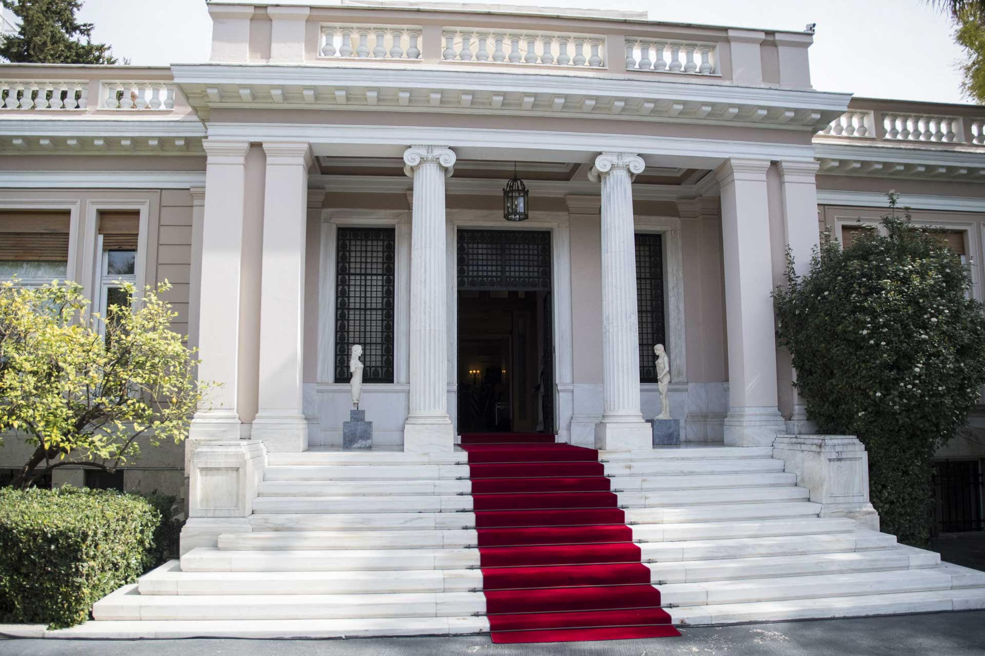 Μαξίμου: Ο κ. Μητσοτάκης φοβάται την αντιπαράθεση με τον Αλέξη Τσίπρα