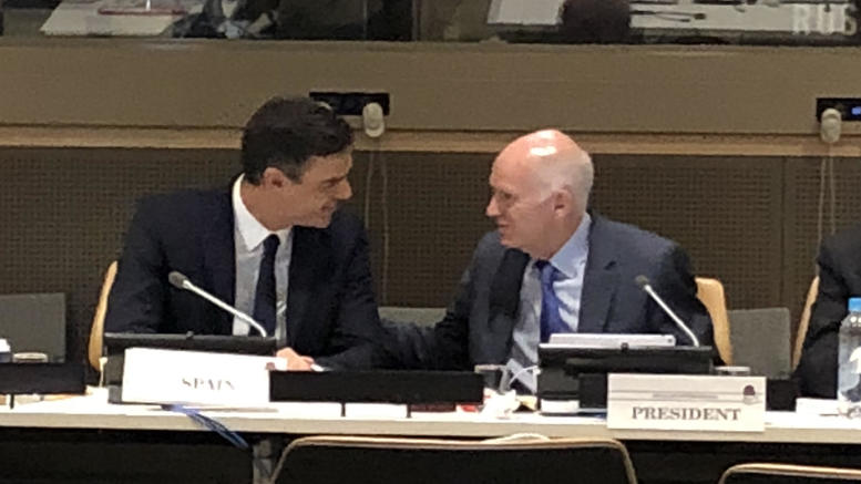 Παπανδρέου – Σάντσεθ: Αλλαγή μπορεί να γίνει μόνο μέσα από προοδευτικές αξίες – Στο πλαίσιο μίας νέας κοινωνικής επανάστασης