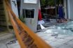 Ανατίναξαν ΑΤΜ στην Παιανία – “Μη βγείτε έξω θα γίνει έκρηξη”
