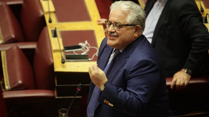 Η Μπακογιάννη αντικατέστησε τον Τζαβάρα και αυτός έβρισε τον Κωνσταντινέα (vid)