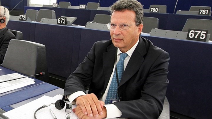Κύρτσος: Δεν είναι βέβαιη η εκλογή Βέμπερ στην προεδρία της Κομισιόν