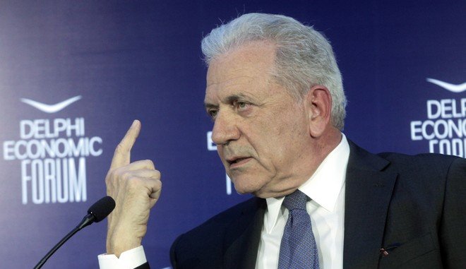 Κριτική Αβραμόπουλου στον Όρμπαν: Ξεχνά ότι το 1992 500.000 Ούγγροι πέρασαν προς την Αυστρία και τη Γερμανία και σήμερα είναι ενταγμένοι σε αυτές τις κοινωνίες