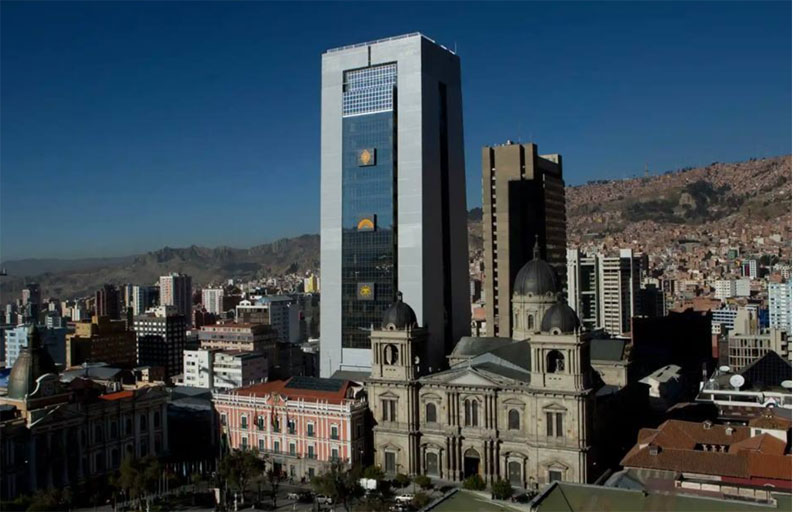 Καταρρίπτεται το Fake news της ΝΔ για τον… ουρανοξύστη του Μοράλες