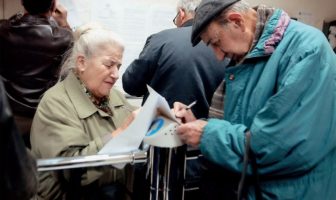 Βρούτσης: Το δεύτερο δεκαήμερο του Οκτωβρίου τα αναδρομικά στους συνταξιούχους