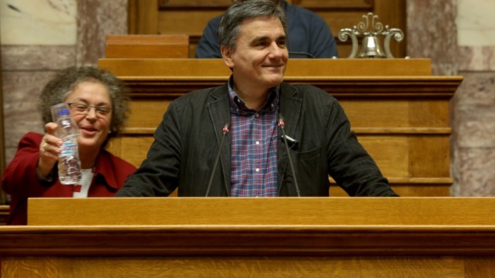Τσακαλώτος: Βήμα επιστροφής στη κανονικότητα η τροπολογία για προστασία Α΄ Κατοικίας