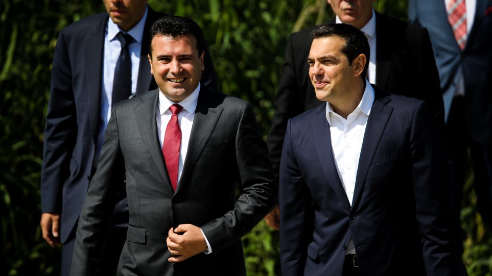 Μεγάλα επιχειρηματικά ονόματα με Τσίπρα στα Σκόπια – Αντιδρά το Επιμελητήριο Θεσσαλονίκης
