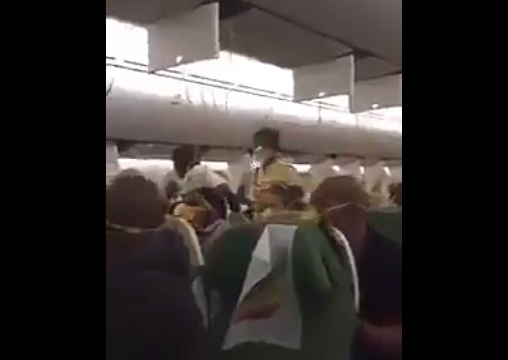 Βίντεο ντοκουμέντο από το εσωτερικό του Boeing λίγο πριν από τη μοιραία πτώση (vid)