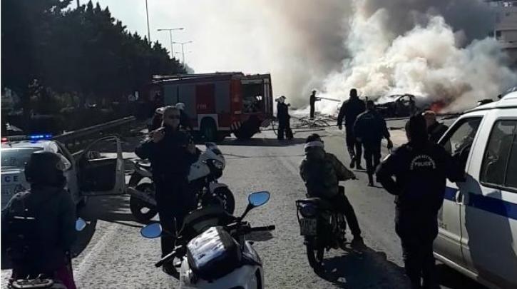 Εντοπίστηκαν υπολείμματα εκρηκτικού μηχανισμού, μετά την έκρηξη στη Γλυφάδα