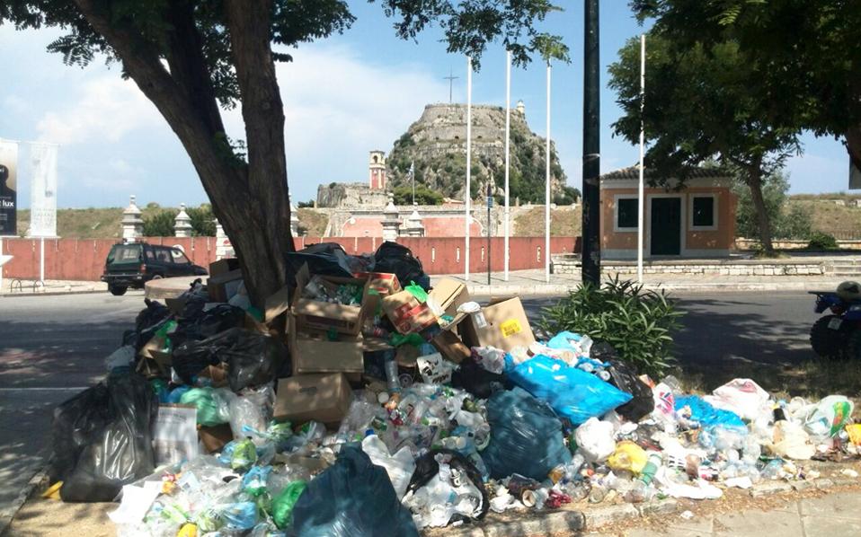 Διυπουργική σύσκεψη για τη διαχείριση των απορριμμάτων στην Κέρκυρα – Τι αποφασίστηκε
