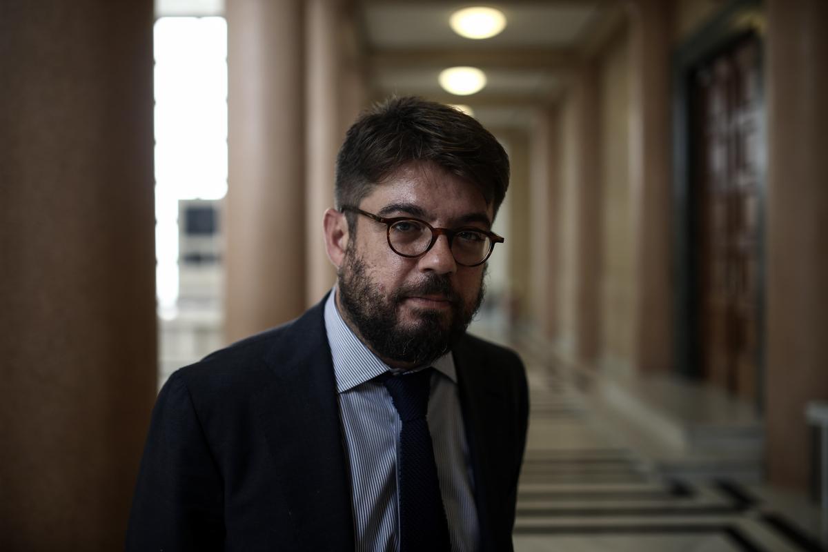 Καλογήρου: Ο Αραβαντινός είναι συκοφάντης και θα λογοδοτήσει στις δικαστικές και πειθαρχικές αρχές