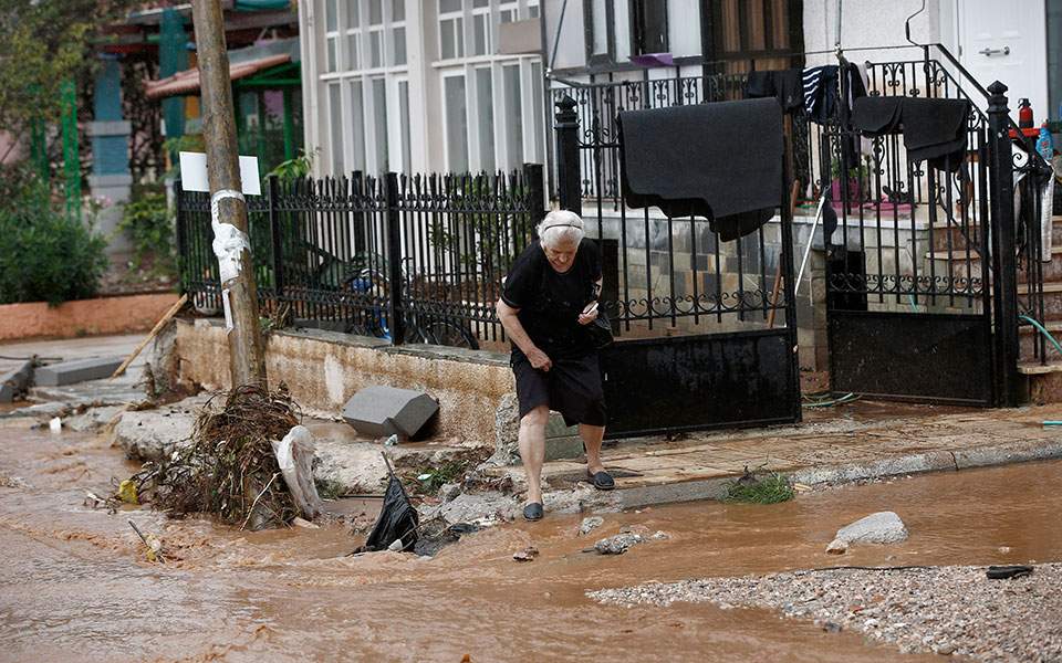 Το πόρισμα για την τραγωδία στη Μάνδρα: Μία θεομηνία χωρίς στοιχειώδη αντιπλημμυρική υποδομή