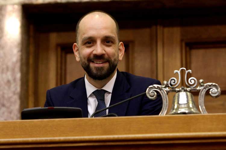 Μπάρκας: Απαράδεκτη η ενέργεια της διευθύντριας υποκαταστήματος super market – Υπάρχει νομοθεσία (vid)