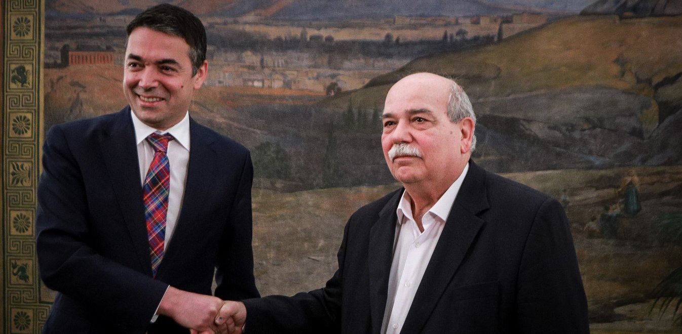 Ντιμιτρόφ: Βρεθήκαμε στη σωστή πλευρά της ιστορίας – Βούτσης: Κλείνει μια μεγάλη εκκρεμότητα στις διεθνείς σχέσεις