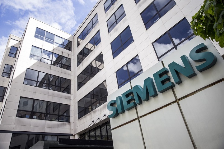 Σκάνδαλο Siemens: Ενοχή για 11 πρώην στελέχη του ΟΤΕ ζήτησε η εισαγγελέας –…