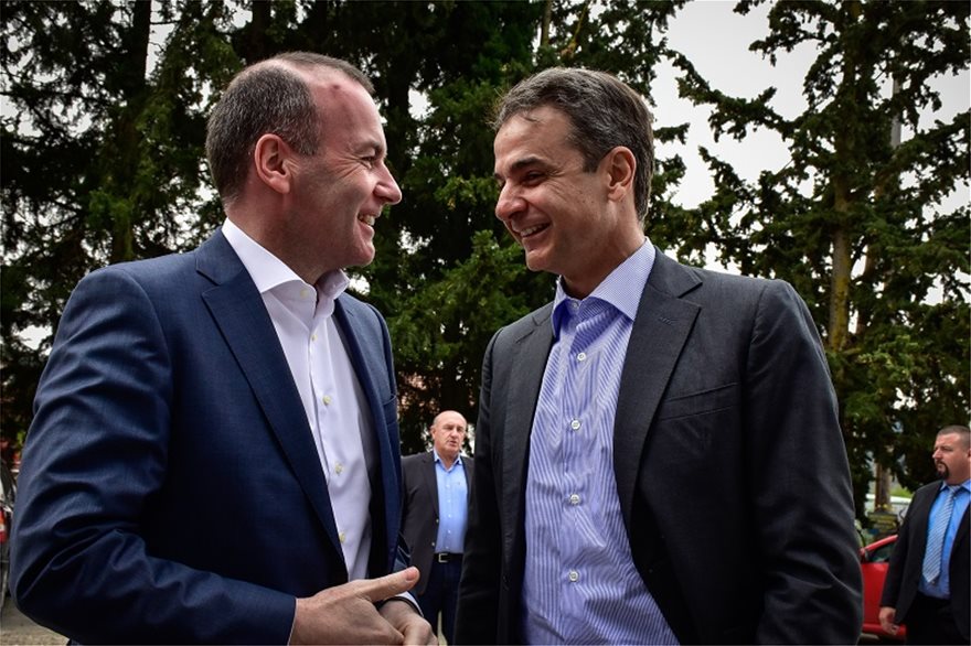 Ο Μητσοτάκης παρουσίασε τον Βέμπερ ως… τον επόμενο πρωθυπουργό της Ευρώπης – Ποια…