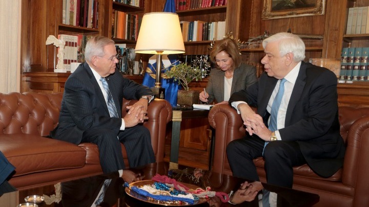 Να υπερασπιστούμε τις αρχές της ειρήνης, της δικαιοσύνης και της δημοκρατίας