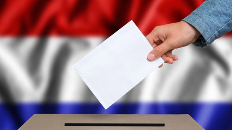 Δημοσκόπηση MRB: Στο 6,5% η διαφορά ΣΥΡΙΖΑ με ΝΔ, από 9 μονάδες τον…