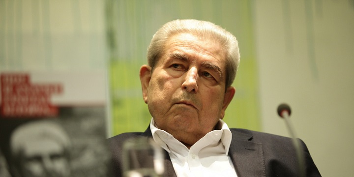 Στην εντατική ο Δημήτρης Χριστόφιας με αναπνευστικά προβλήματα – Το ιατρικό ανακοινωθέν