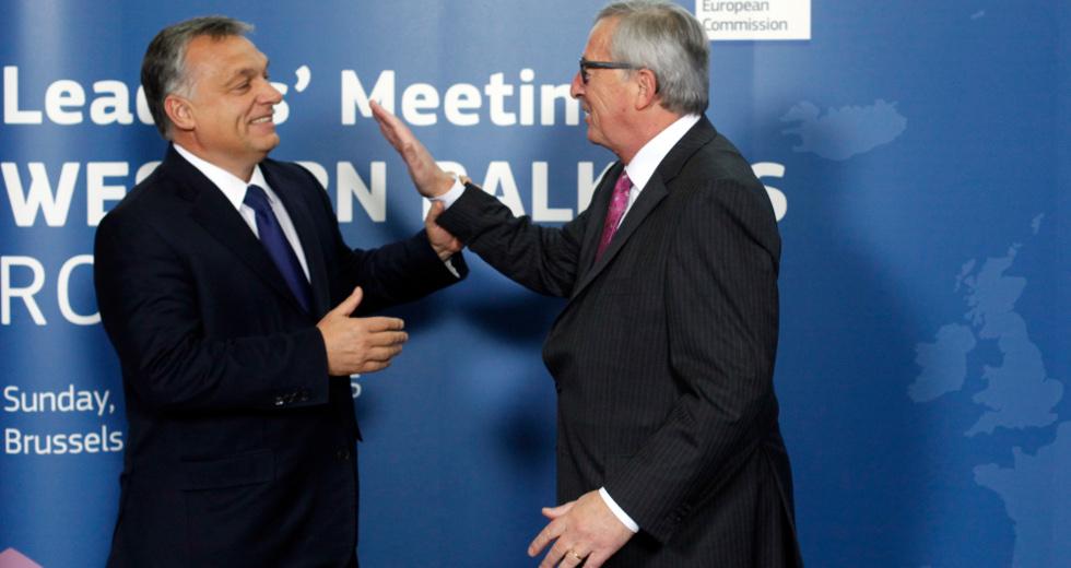 Ο Γιούνκερ εγκωμιάζει τον… Όρμπαν