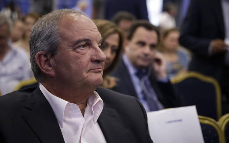 Όταν ο φωτογραφικός φακός έχει κέφια – Το βλέμμα Καραμανλή στην Μαρίνα Πατούλη&hellip;