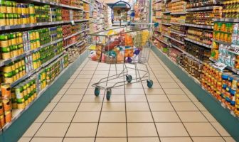 Σούπερ μάρκετ: Στα 400 εκατ. ο επιπλέον τζίρος από e-παραγγελίες
