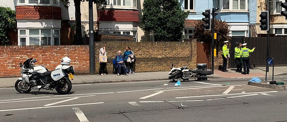 Λονδίνο: Μοτοσυκλέτα της ασφάλειας της βασιλικής οικογένειας παρέσυρε 83χρονη (vid)