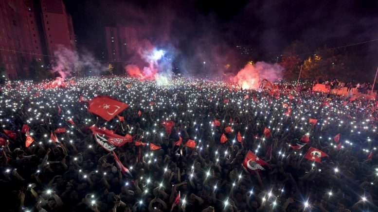 Μέχρι και πρόωρες εκλογές θα μπορούσε να επιφέρει η ήττα Ερντογάν στην Κωνσταντινούπολη- Φόβοι για αντιδράσεις