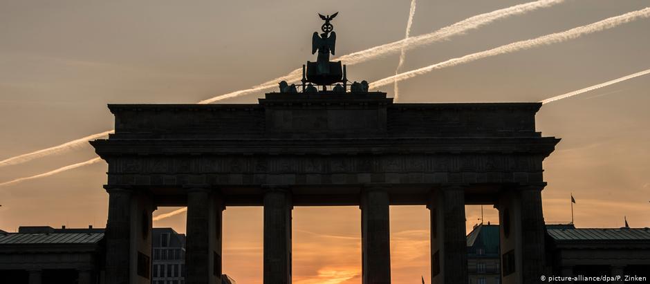 Γερμανικός Τύπος: Πρόωρες εκλογές τον χειμώνα