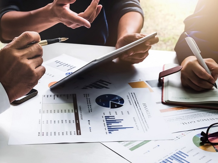 “Ριφιφί” 75 δισ. λάφυρο η επικουρική σε ιδιωτικές ασφαλιστικές και τράπεζες