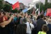 “Οι “υπερπατριώτες” κάνουν βουτιές στη Χαλκιδική ενώ ο ελληνικός στρατός προστατεύει τη Βόρεια Μακεδονία”