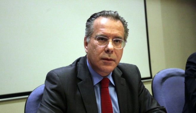 Κουμουτσάκος υπέρ Καραμανλή: Εκείνοι που υπέγραψαν την επιζήμια Συμφωνία των Πρεσπών να μην μας κουνούν το δάκτυλο