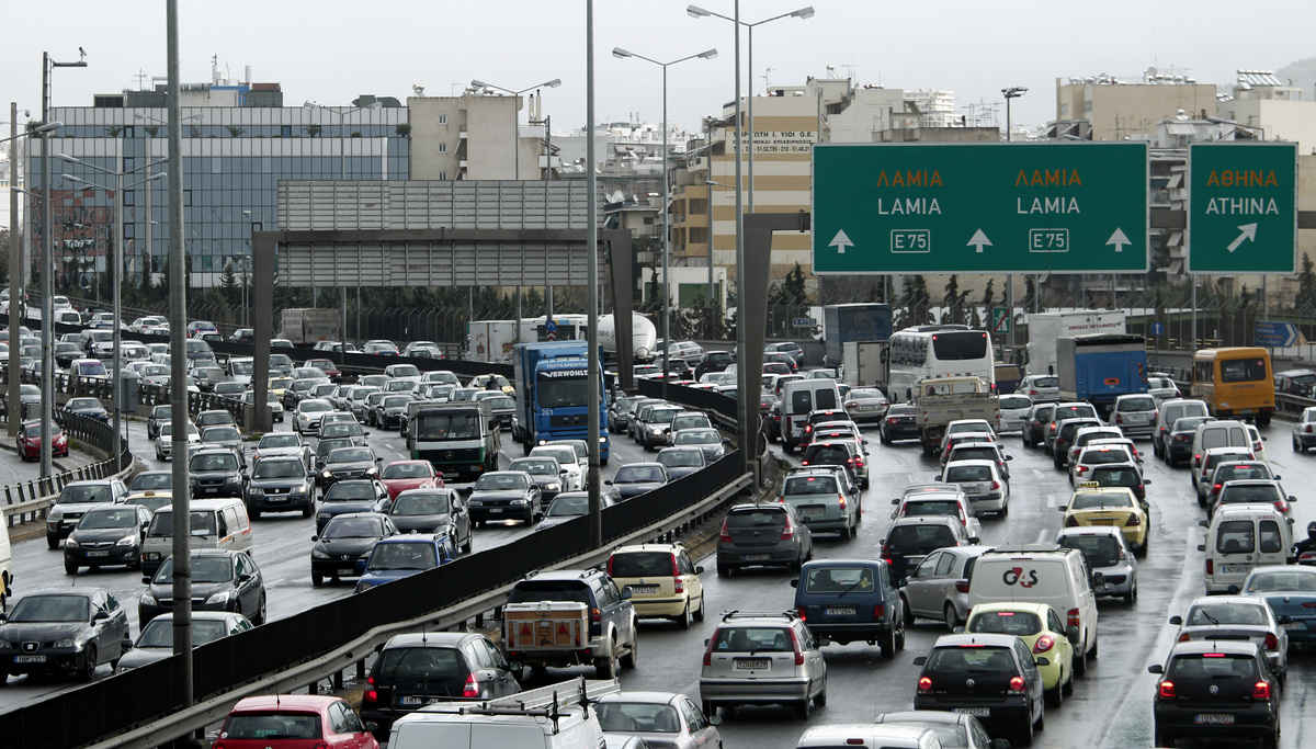 Απέραντο πάρκινγκ η Αθήνα – Πού παρουσιάζονται τα μεγαλύτερα προβλήματα