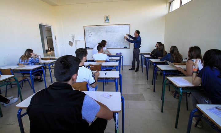Πανελλαδικές: Στο μάθημα της Άλγεβρας εξετάζονται οι υποψήφιοι των ΕΠΑΛ